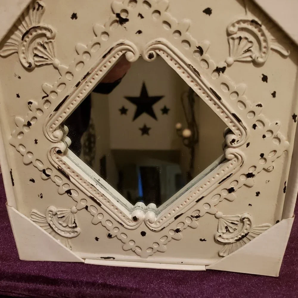 White Mirror plaques